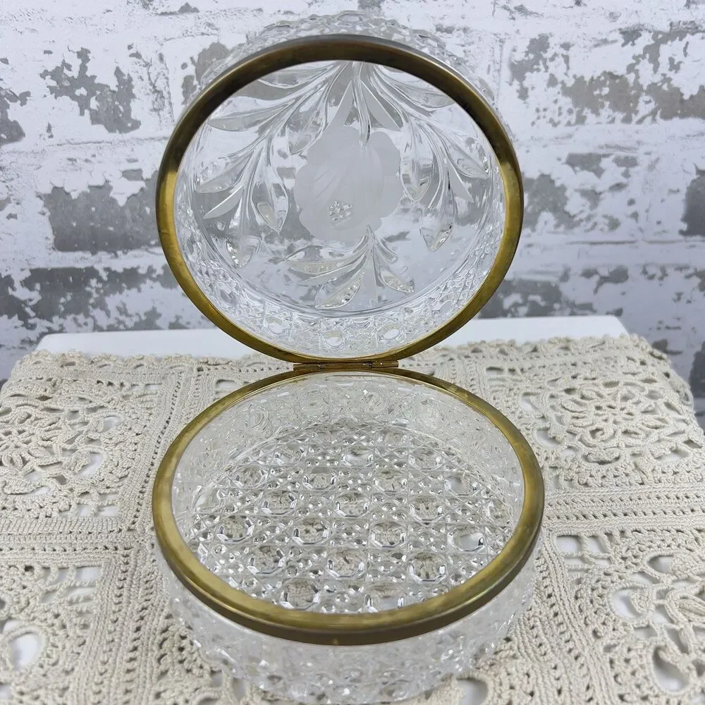 Vtg French Cut & Formed Glass‎ Baccarat Style Jewelry Casket Trinket Box 4.75” - Picture 4 of 14